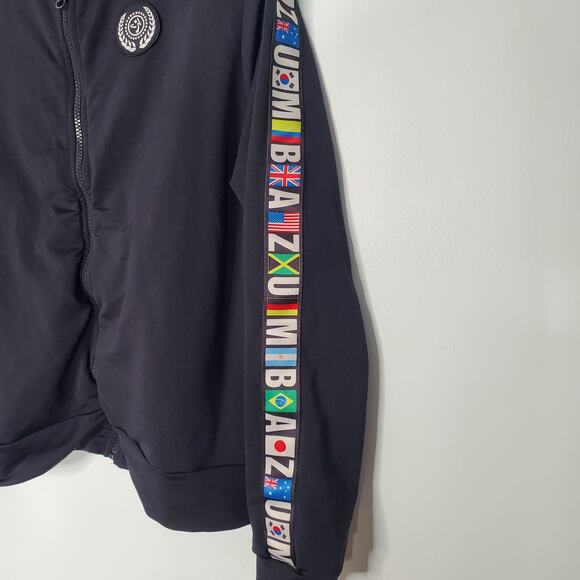 Zumba Dancin' All Over The World Full Zip Jacket Black Flags Fitness Size Medium - Picture 5 of 9